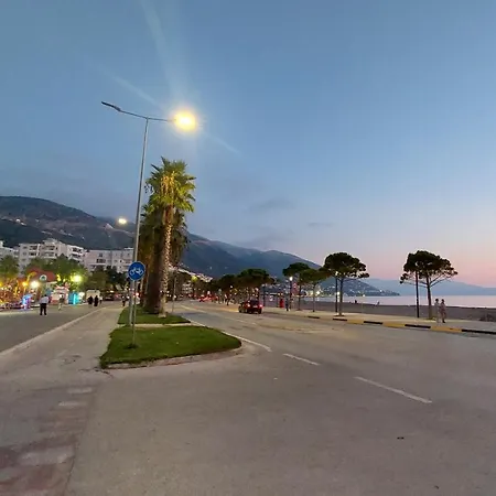 Jon Alloggio in famiglia Vlorë